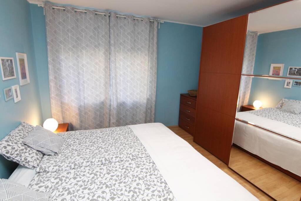 Fast Friend - Cozy Apartment In The Center With Private Garage Риека Экстерьер фото