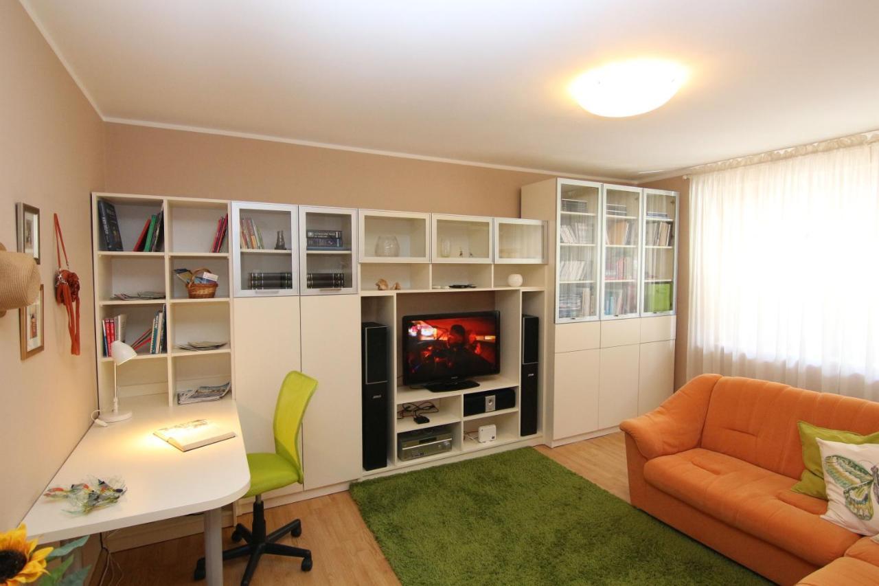 Fast Friend - Cozy Apartment In The Center With Private Garage Риека Экстерьер фото